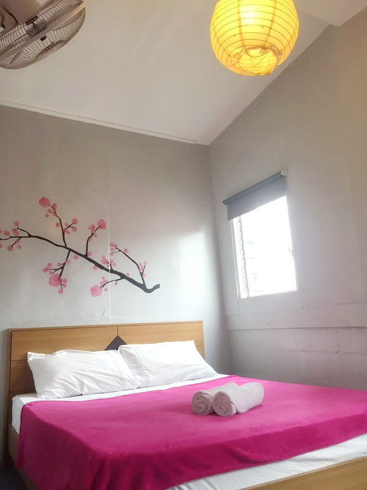 Pink Guest House Bangkok Exterior photo